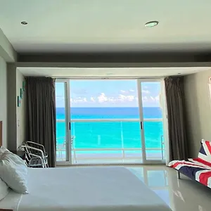 Girasol Oceanview Apartment